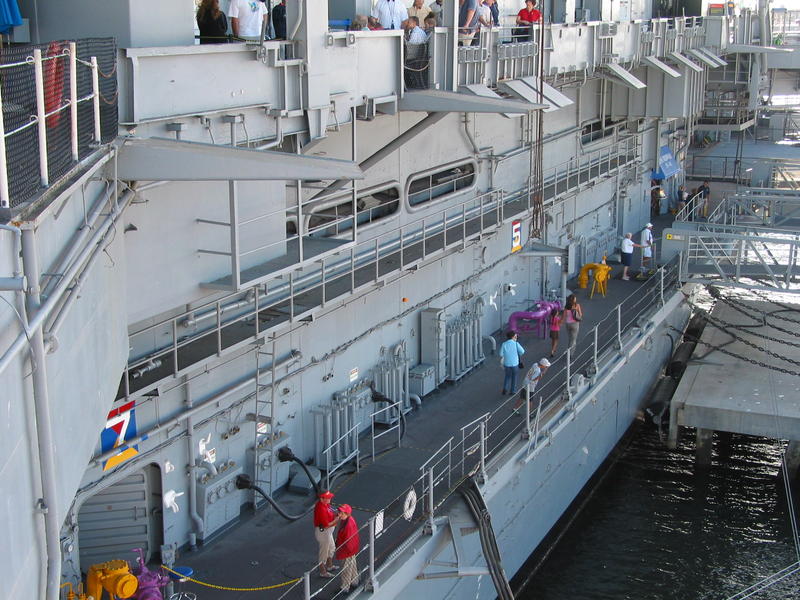 USS Midway - an Deck
