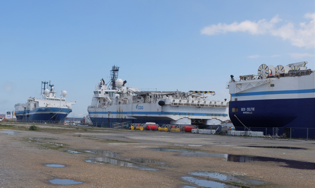 Seismische Forschungsschiffe Geo Celtic, Ocean Challenger und CGG Alizé in Dunkerque