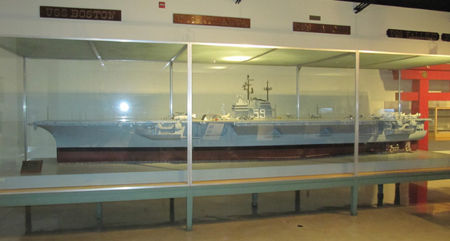 Flugzeugträger USS Forrestal in der Cold War Gallery
