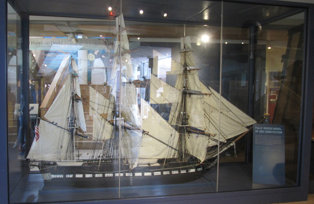 Modell der USS Constitution im USS Constitution Museum