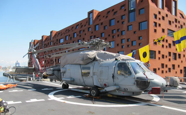 Spanischer Marinehubschrauber Sikorsky SH-60B Torro auf der Méndez Núñez in Kopenhagen