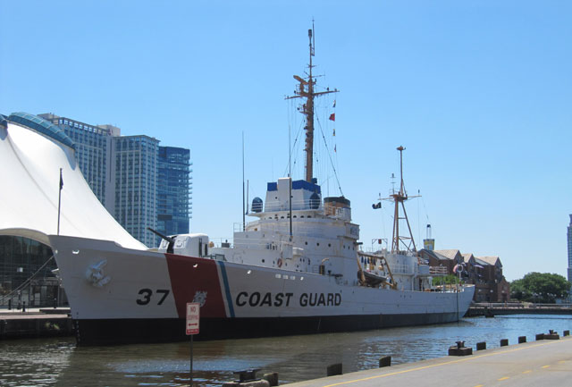 Küstenwachkutter USCGC Taney in Baltimore