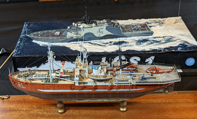 Polarforschungsschiff Soya, Fregatte USS Freedom