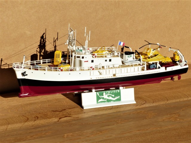Forschungsschiff Calypso (1/125)