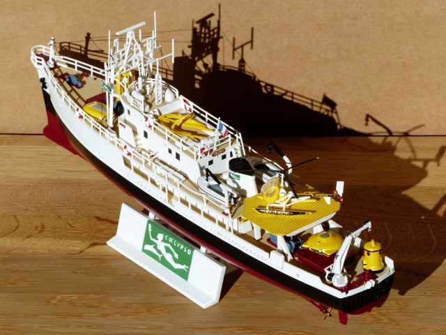 Forschungsschiff Calypso (1/125)