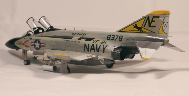 McDonnell Douglas F-4J Phantom II (1/72)