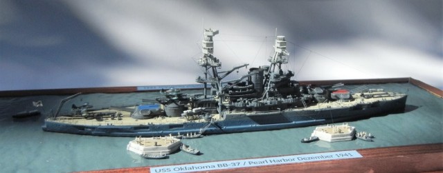 Schlachtschiff USS Oklahoma (1/700)
