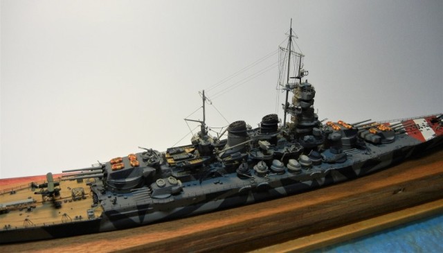 Schlachtschiff Roma (1/700)
