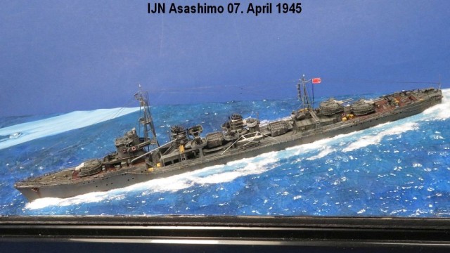 Japanischer Zerstörer Asashimo (1/700)