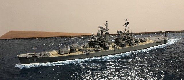 Schwerer Kreuzer USS Los Angeles 1954 (1/700)