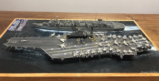 Flugzeugträger USS Midway (1/700)