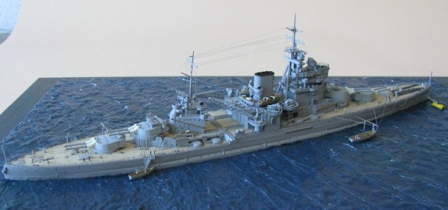 Schlachtschiff HMS Valiant (1/700)
