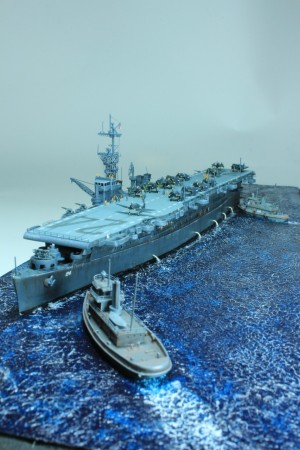 Leichter Flugzeugträger USS Belleau Wood (1/700)