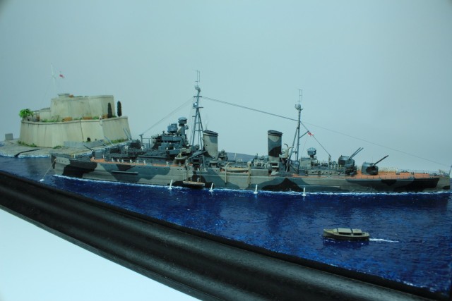 Leichter Kreuzer HMS Naiad (1/700)