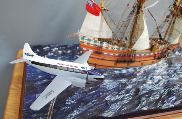 Galeone Mayflower II und D.H. 104 Dove (1/72)