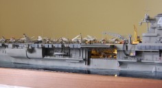 Flugzeugträger USS Coral Sea (1/350)