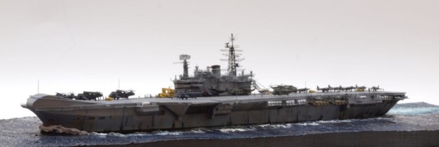 Flugzeugträger HMS Hermes (1/700)