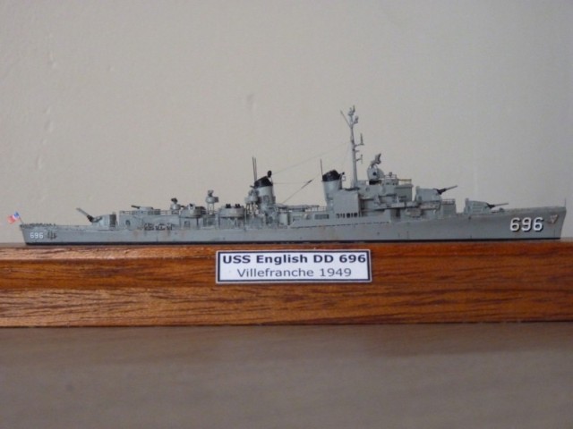 Zerstörer USS English (1/700)