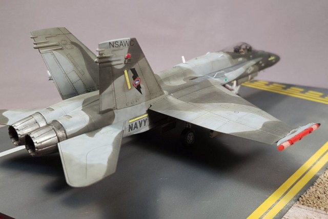 Feinddarstellungsflugzeug McDonnell Douglas F/A-18C Hornet (1/72)