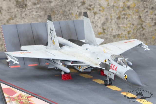 Shenyang J-15 (1/72)