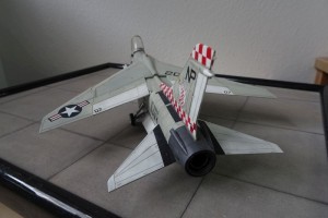 Jäger Vought F-8J Crusader (1/72)