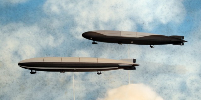 Zeppelin  L56 und L63 (1/700)