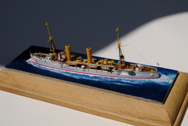 Kleiner Kreuzer SMS Undine (1/700)