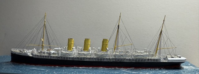 Passagierschiff Columbia (1/700)
