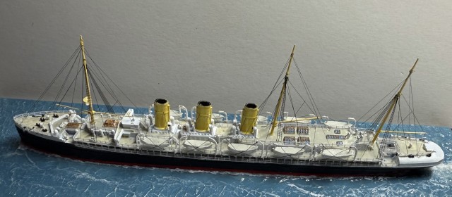Passagierschiff Columbia (1/700)