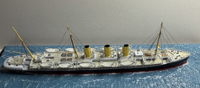 Passagierschiff Columbia (1/700)