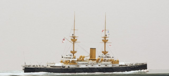 Schlachtschiff HMS  Magnificent (1/700)