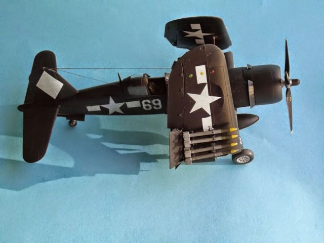 Chance Vought F4U-1D Corsair