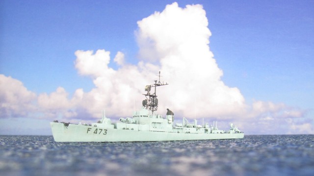 Fregatte NRP Almirante Gago Countinho (1/700)