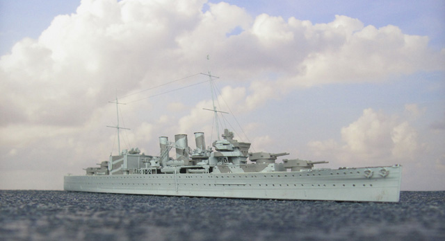 Schwerer Kreuzer HMS Berwick (1/700)