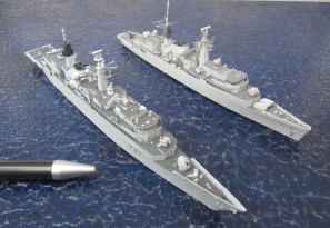 Fregatten HMS Chatham und HMS Brilliant (1/700)