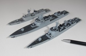 Lenkwaffenzerstörer Dazhou und Nanchang sowie Fregatte Yulin (1/700)