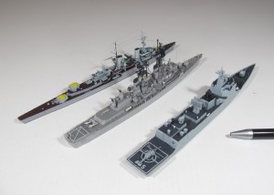 Lenkwaffenzerstörer Dazhou und USS Preble sowie Leichter Kreuzer Königsberg (1/700)
