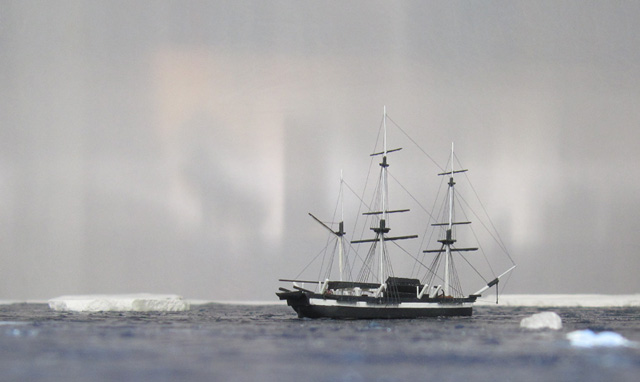 Polarforschungsschiff HMS Erebus (1/700)