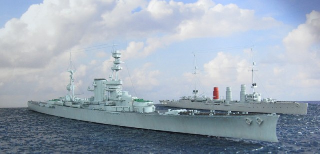 Großer Leichter Kreuzer HMS Glorious und SMS Pillau (1/700)