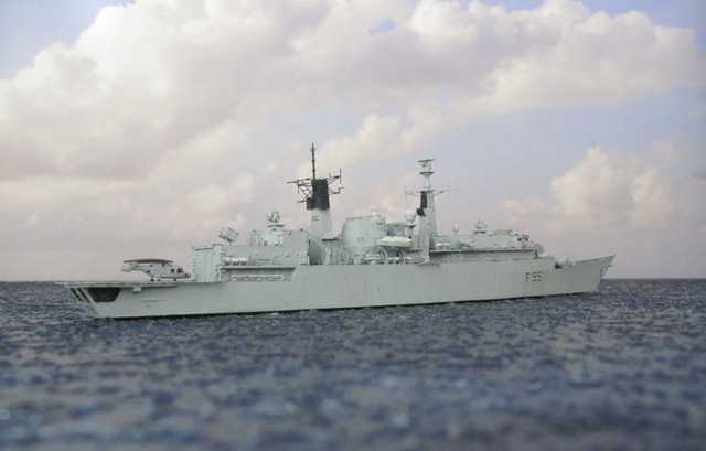 Fregatte HMS London (1/700)