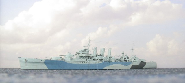 Schwerer Kreuzer HMS Norfolk (1/700)