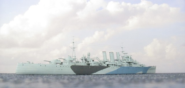 Schwerer Kreuzer HMS Norfolk (1/700)