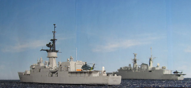 USS Pharris und HMS Brilliant