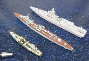 Kreuzer Razboinik, Flottillenführer Taschkent und Fregatte Admiral Gorschkow (1/700)
