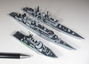 Patrouillenschiff HMS Tyne, Fregatte HMS London und Zerstörer HMS Gloucester (1/700)