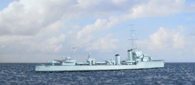 Britischer Flottillenführer HMS Valentine (1/700)