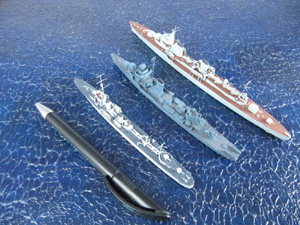 Flottillenführer HMS Valentine, Zerstörer USS Ellet und Flottillenführer Taschkent(1/700)