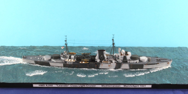 Britischer Leichter Kreuzer HMS Ajax (1/700)