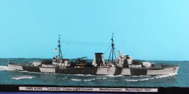 Britischer Leichter Kreuzer HMS Ajax (1/700)