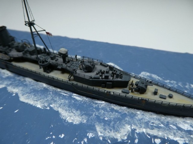 Flakkreuzer HMS Calcutta (1/700)